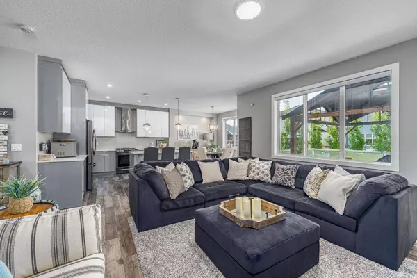 1354 Lackner BLVD, Carstairs, AB T0M0N0