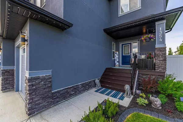 1354 Lackner BLVD, Carstairs, AB T0M0N0