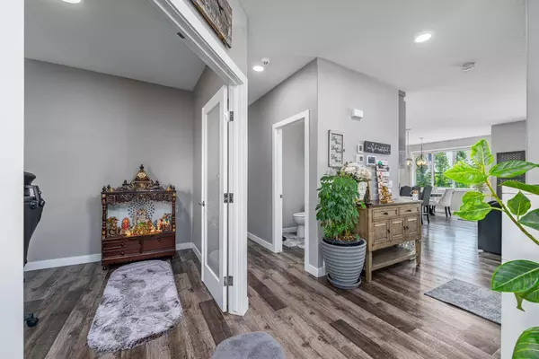 1354 Lackner BLVD, Carstairs, AB T0M0N0