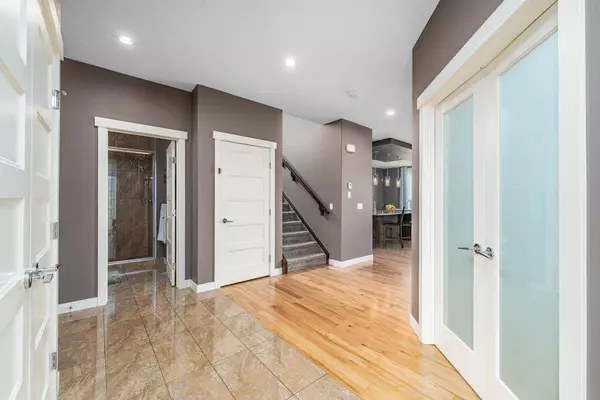 703 West Highland Link, Carstairs, AB T0M 0N0