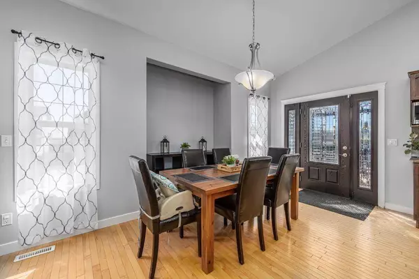 19 Dallaire DR, Carstairs, AB T0M0N0