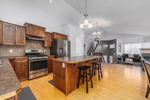 19 Dallaire DR, Carstairs, AB T0M0N0