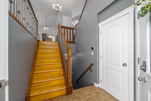 19 Dallaire DR, Carstairs, AB T0M0N0