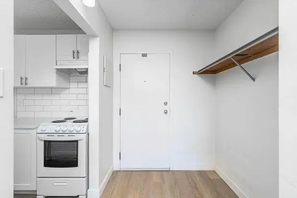 221 6 AVE SE #1504, Calgary, AB T2G 4Z9