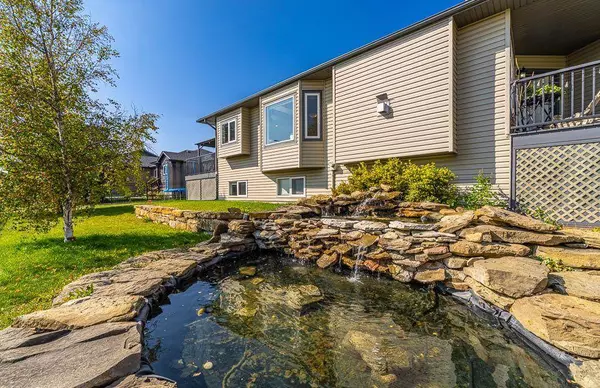 1015 Carriage Lane DR, Carstairs, AB T0M 0N0