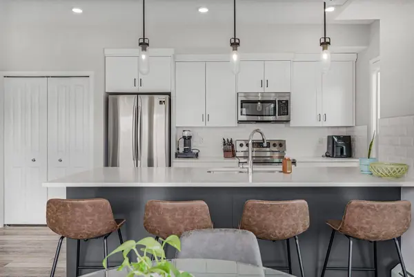 4150 Seton DR SE #224, Calgary, AB T3M 3C7