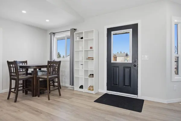 531 Pioneer DR W, Irricana, AB T0M 1B0