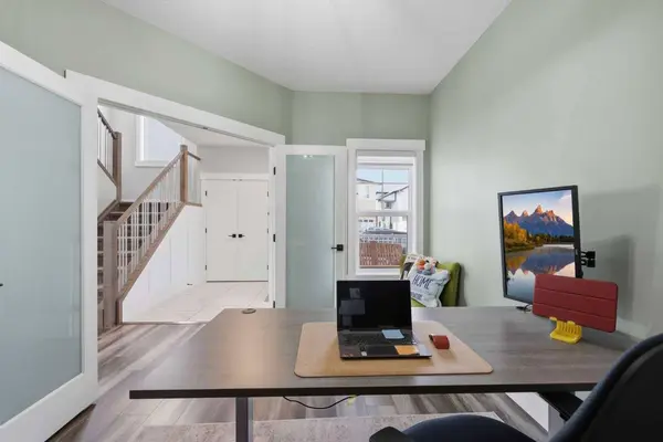 1334 Lackner BLVD, Carstairs, AB T0M 0N0