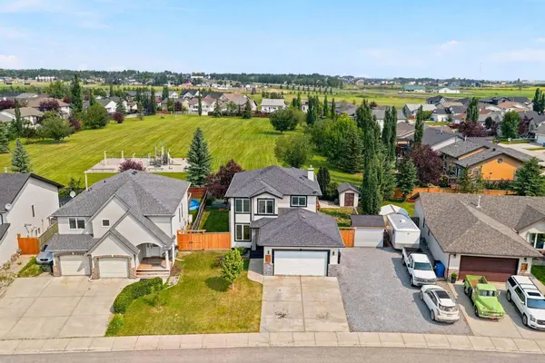 328 Carriage Lane DR, Carstairs, AB T0M 0N0