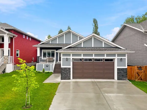 57 Mackenzie WAY, Carstairs, AB T0M 0N0