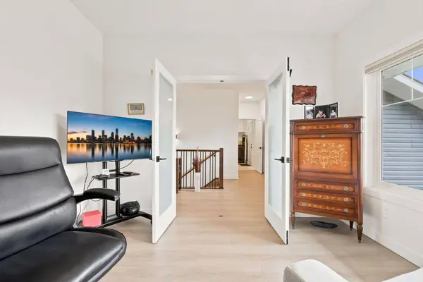 57 Mackenzie WAY, Carstairs, AB T0M 0N0