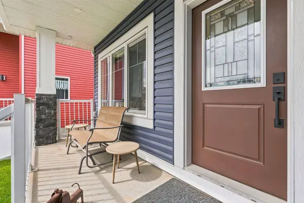 57 Mackenzie WAY, Carstairs, AB T0M 0N0