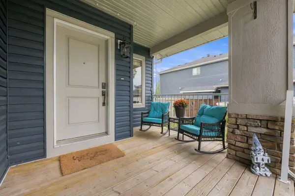 1460 Aldrich PL, Carstairs, AB T0M 0N0