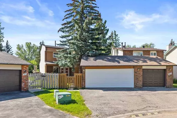 215 Ranchview CT NW, Calgary, AB T3G 1A5