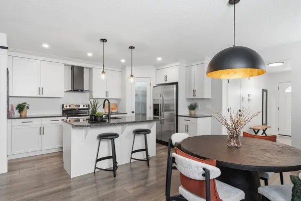 124 Cranston Gate SE, Calgary, AB T3M 0Z5