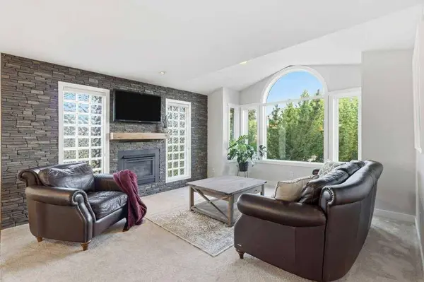 71 Green Meadow DR, Strathmore, AB T1P 1L3