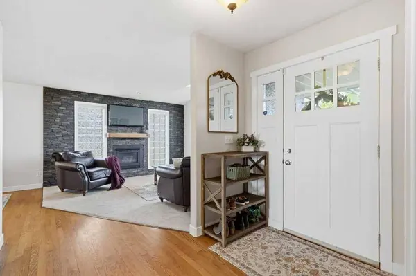 71 Green Meadow DR, Strathmore, AB T1P 1L3
