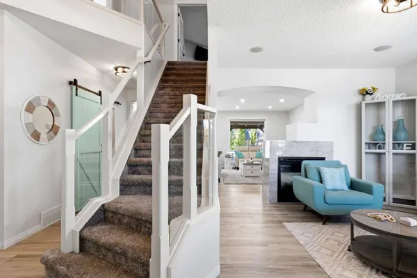 212 Willowmere Close, Chestermere, AB T1X 1S2