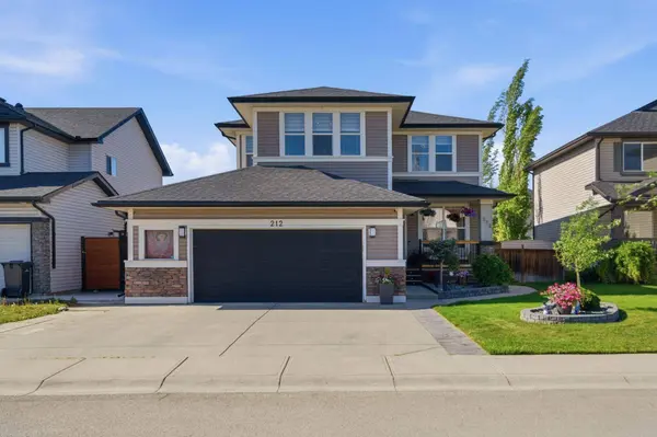 212 Willowmere Close, Chestermere, AB T1X 1S2