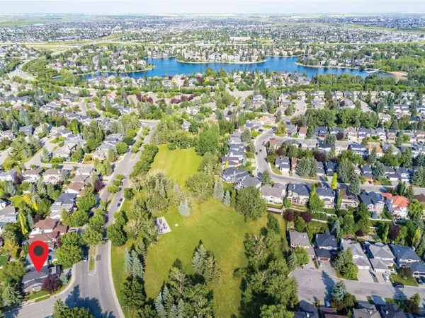 58 Mountain Park DR SE, Calgary, AB T2Z 1P4