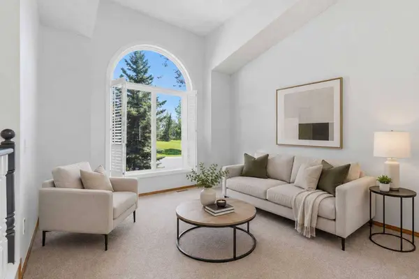 58 SE Mountain Park DR SE, Calgary, AB T2Z 1P4