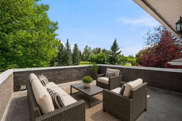 58 Mountain Park DR SE, Calgary, AB T2Z 1P4