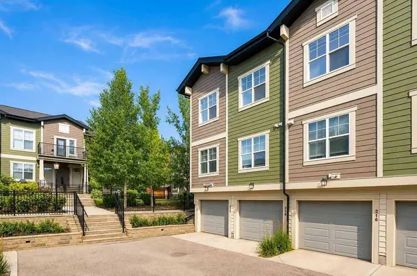 218 Cranford SE, Calgary, AB T3M 1R7