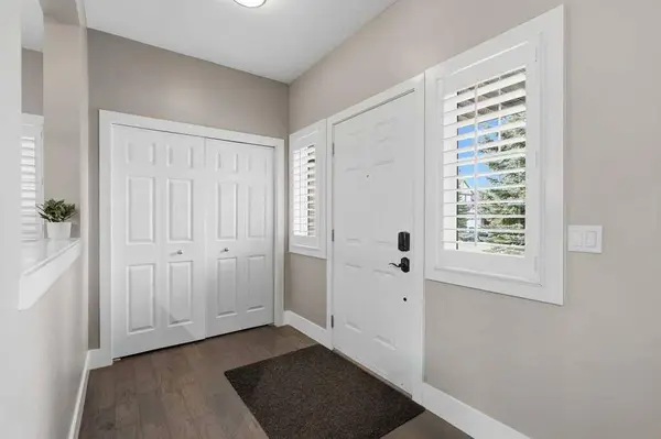 98 Evergreen Common SW, Calgary, AB T2Y 4N7