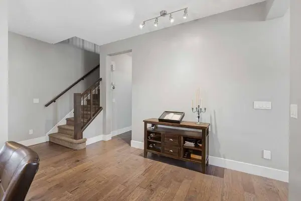 98 Evergreen Common SW, Calgary, AB T2Y 4N7