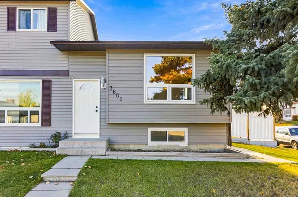 3602 Cedarille DR SW, Calgary, AB T2W 5B2