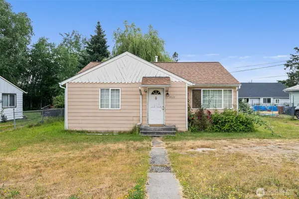 8035 S Sheridan ST, Tacoma, WA 98408