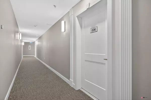 11077 Ravine RD #6, Surrey, BC V3T 0R7