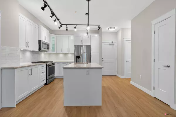 11077 Ravine RD #6, Surrey, BC V3T 0R7