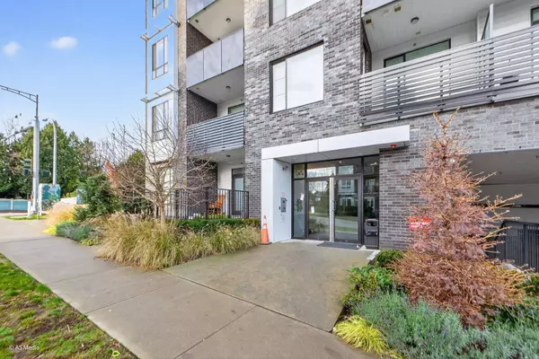 13623 81a AVE #416, Surrey, BC V3W 3N7