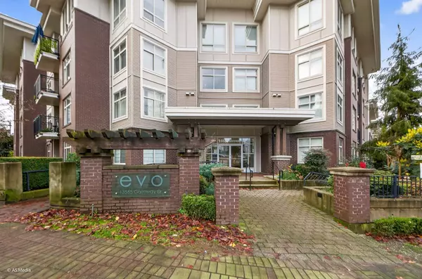 13555 Gateway DR #318, Surrey, BC V3T 0B5