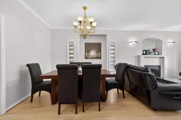 14170 65 AVE, Surrey, BC V3W 1N1