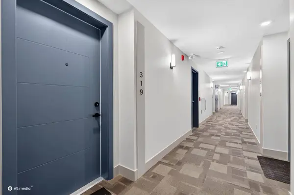 13458 95 AVE #319, Surrey, BC V3V 0H1