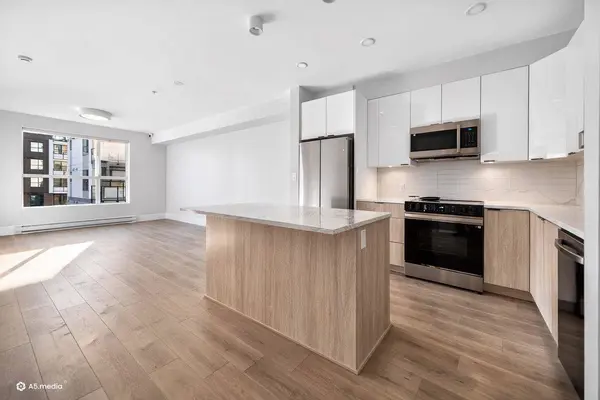 13458 95 AVE #319, Surrey, BC V3V 0H1