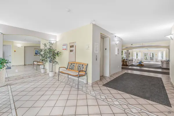 12633 72 AVE #112, Surrey, BC V3W 0A4