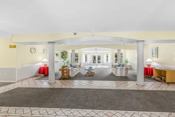 12633 72 AVE #112, Surrey, BC V3W 0A4