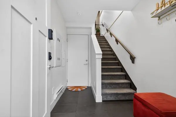 11267 133 ST #9, Surrey, BC V3R 0E3