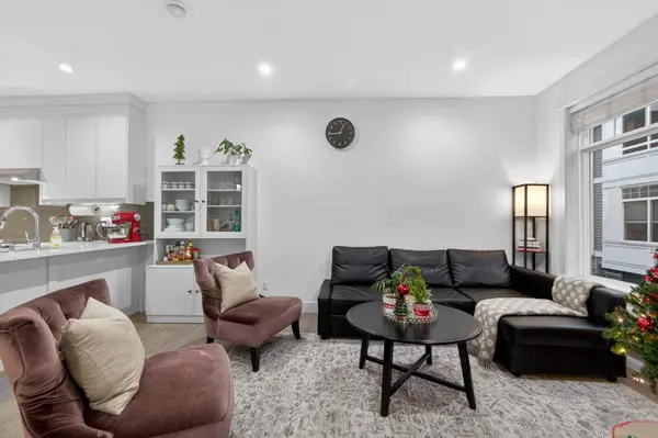 11267 133 ST #9, Surrey, BC V3R 0E3