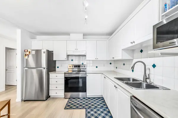 8139 121a ST #303, Surrey, BC V3W 0Z2