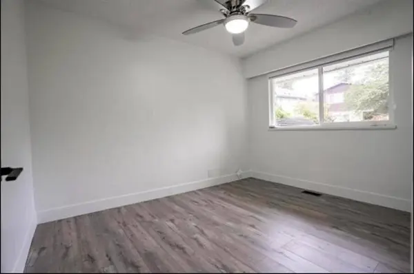 11318 Glen Avon DR, Surrey, BC V3R 4Y5