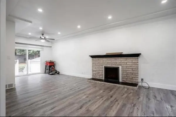 11318 Glen Avon DR, Surrey, BC V3R 4Y5
