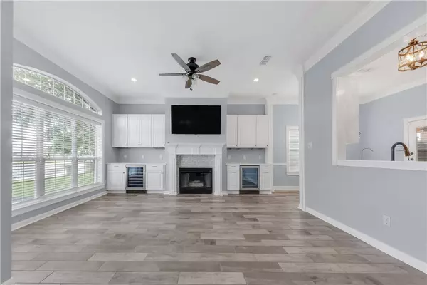 3726 Marielene CIR, College Station, TX 77845