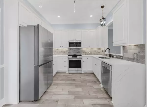 3726 Marielene CIR, College Station, TX 77845