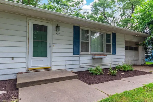 212 N Union ST, New Franklin, MO 65274