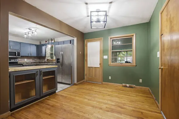212 N Union ST, New Franklin, MO 65274
