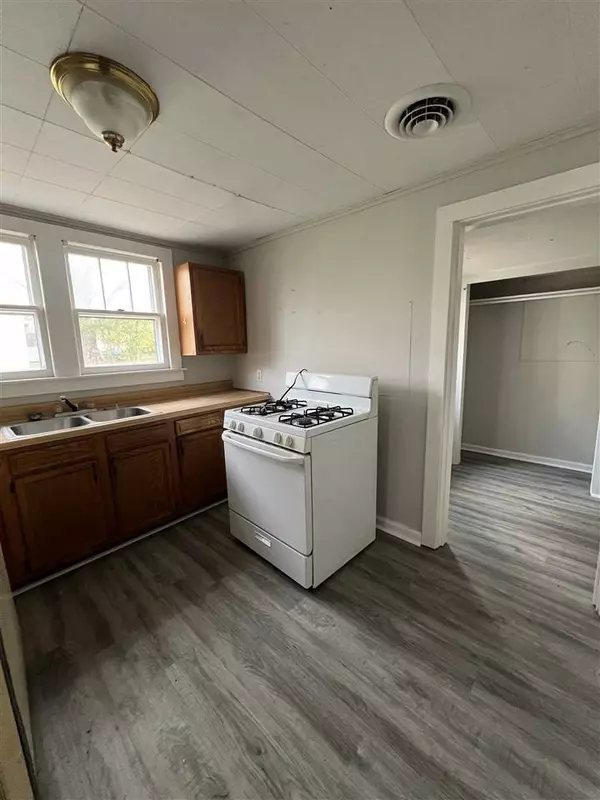 1624 S Sunrise Drive, Bowling Green, KY 42101